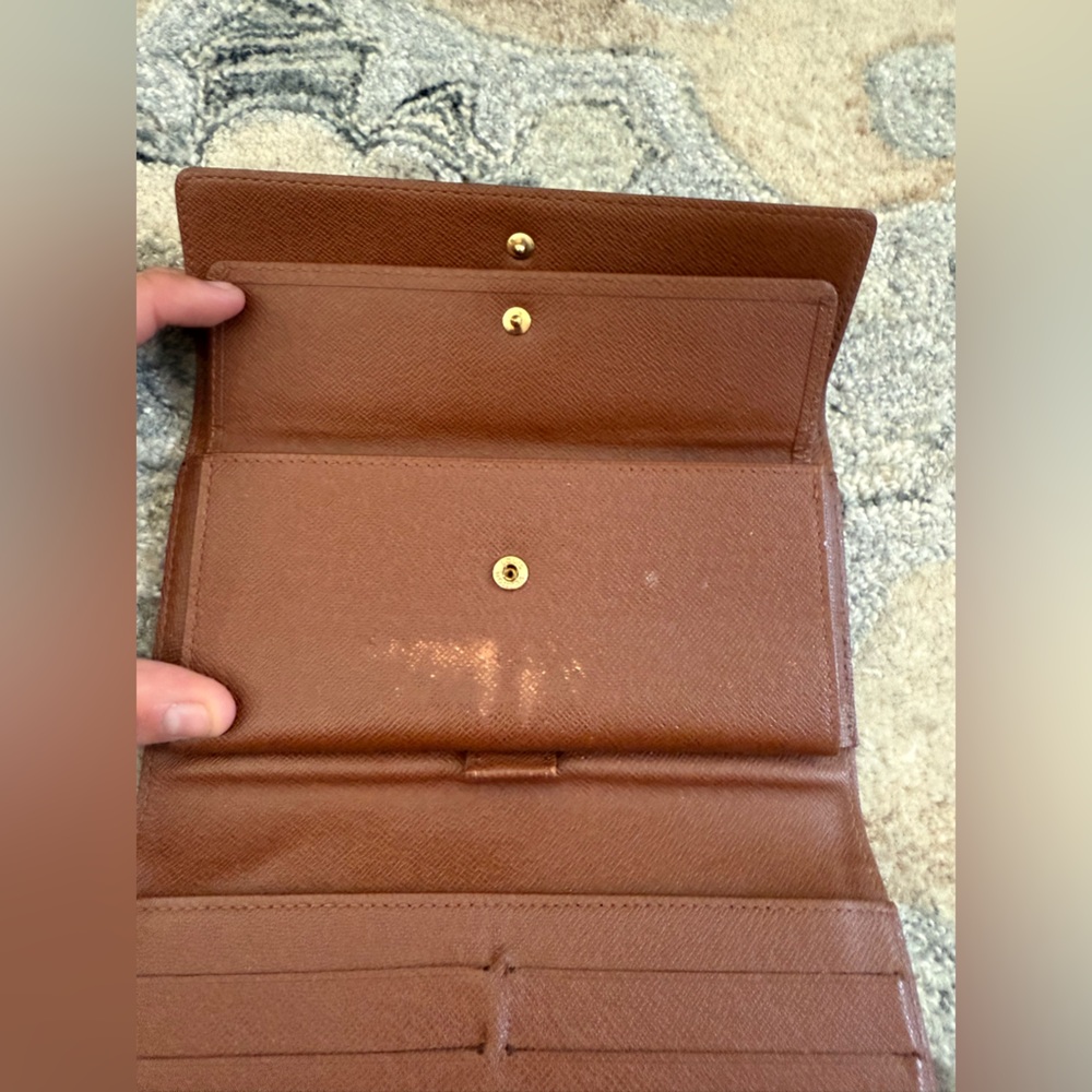 Louis Vuitton Monogram Wallet - Picture 6 of 7